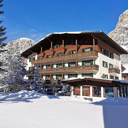 Hotel La Plaza Corvara In Badia Εξωτερικό φωτογραφία