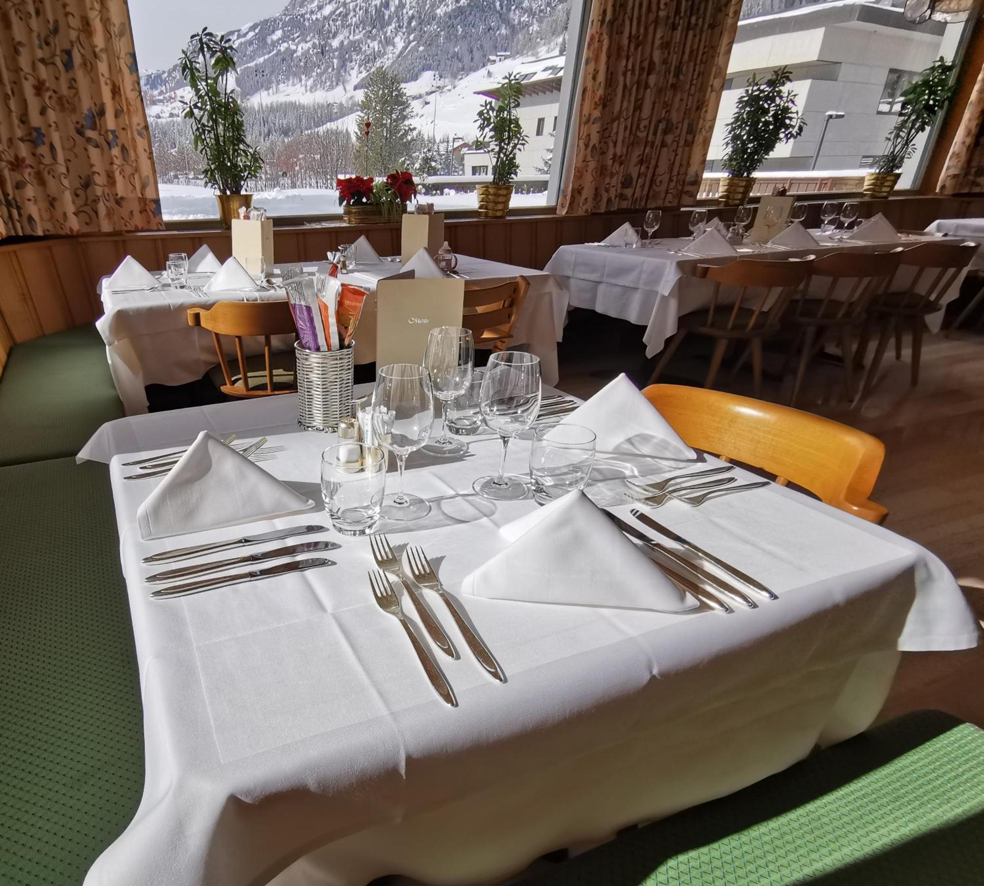 Hotel La Plaza Corvara In Badia Εξωτερικό φωτογραφία