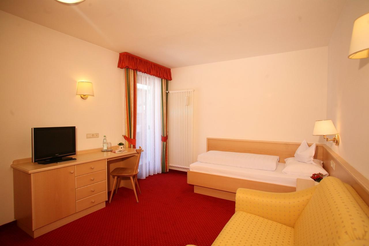 Hotel La Plaza Corvara In Badia Εξωτερικό φωτογραφία